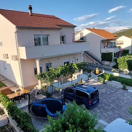 שיבניק Apartment Angela מראה חיצוני תמונה